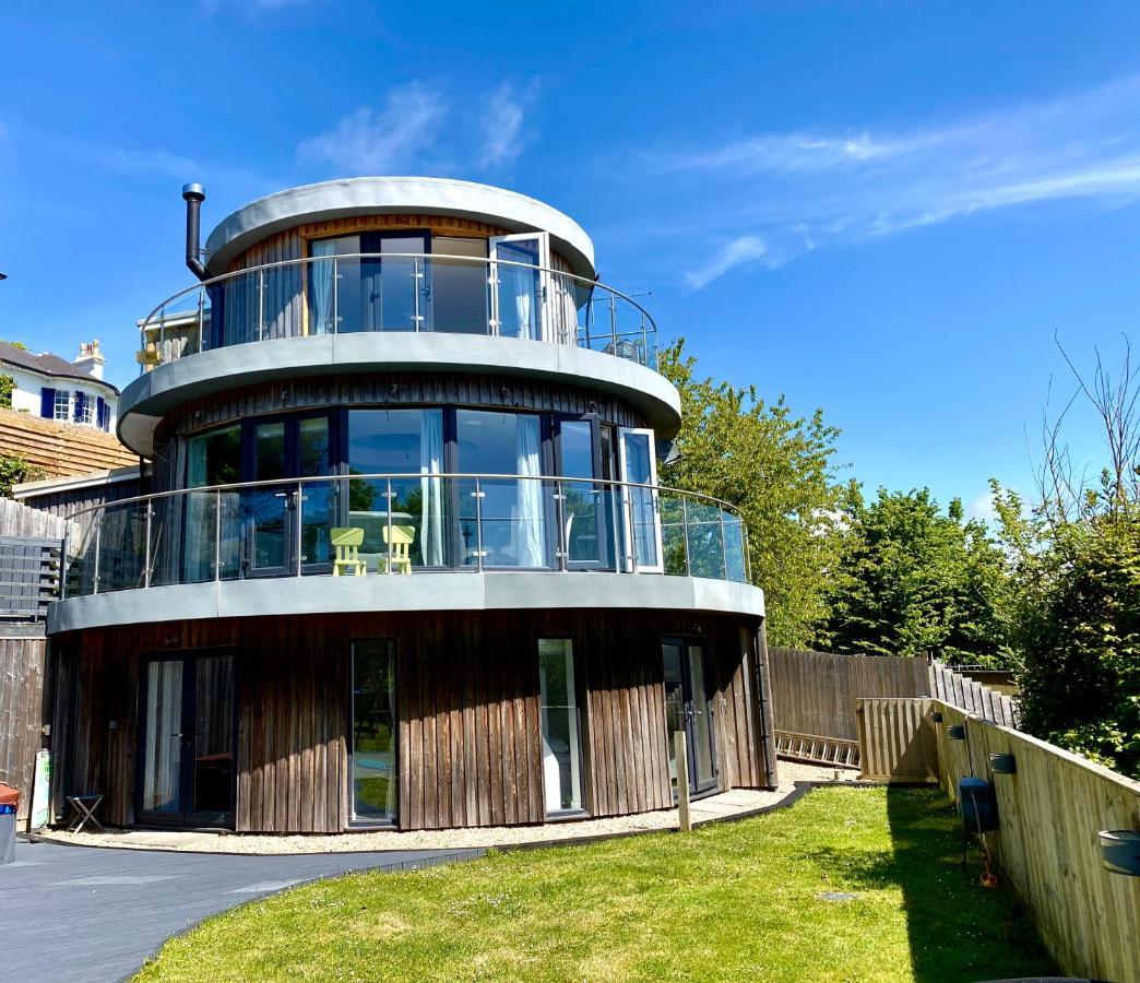 One Of The Best Properties In Lyme! Breathtaking Views Across The Whole Bay. 3 Stories With 2 Tier Veranda Around The Property. Sleeps 6 Lyme Regis Buitenkant foto